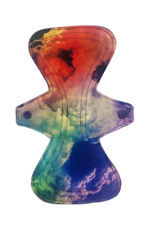 VIP Medium wasbaar maandverband wolken print: regenboog