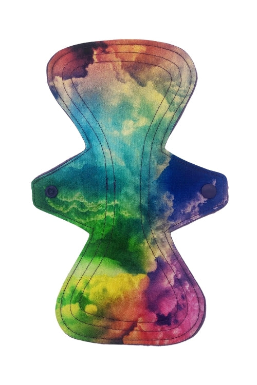 VIP Medium wasbaar maandverband wolken print: regenboog