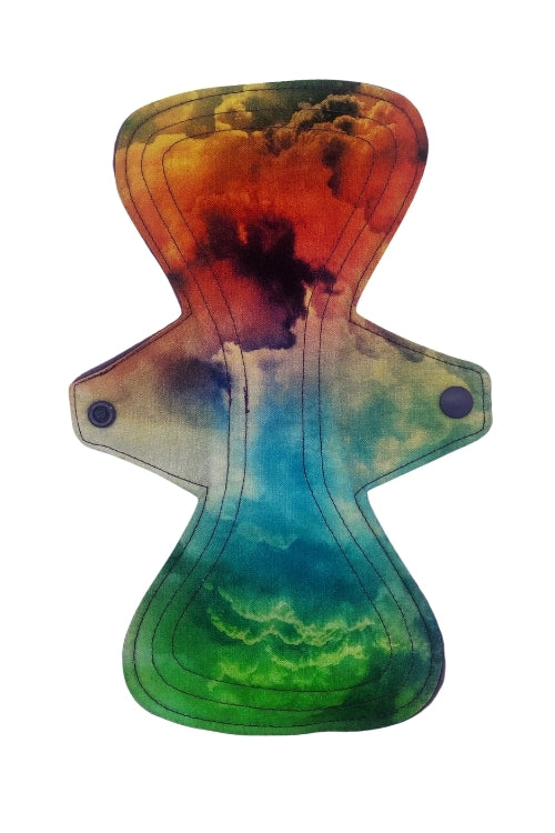 VIP Medium wasbaar maandverband wolken print: regenboog