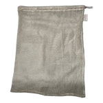 LottePads® wasnet voor wasbare maandverbanden, gemaakt van mesh stof in beige kleur.